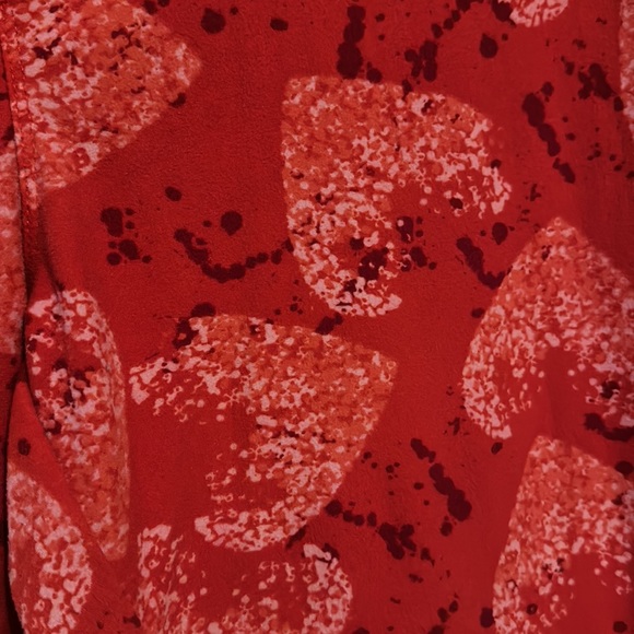 LulaRoe Tall and Curvy red and pink heart leggings - Picture 2 of 2